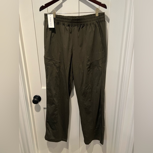 Outdoor Voices Olive Green Sweatpants - Picture 2 of 5